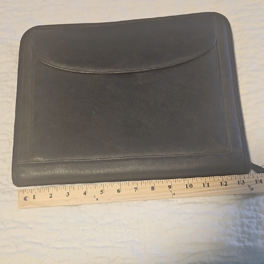 .Sleek Gray Tablet Sleeve